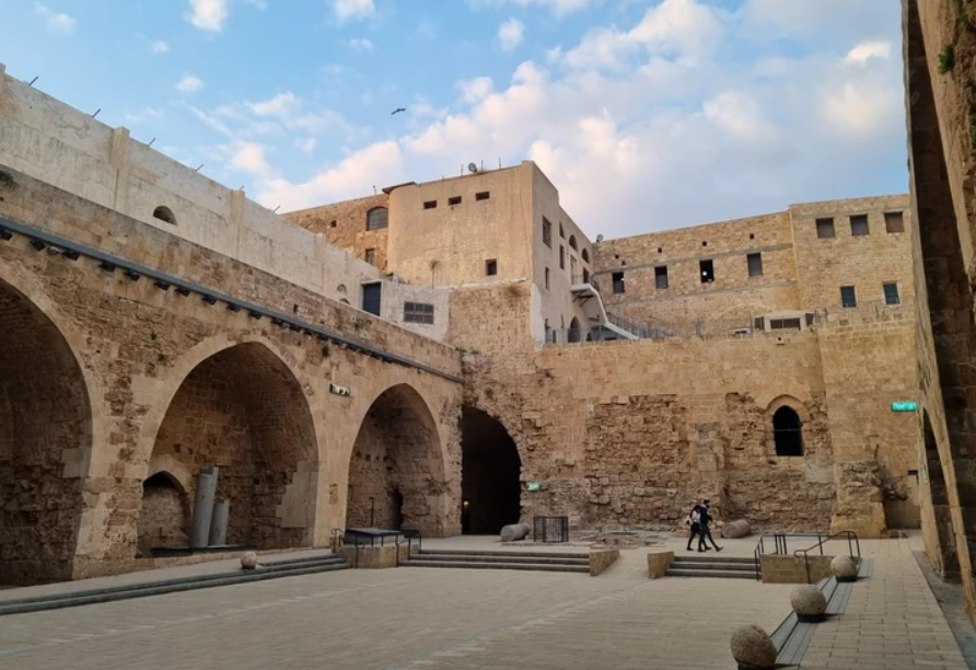 Khan al-Umdan (Ottoman caravanserai), Hebron (or regionally similar sites), State of Palestine
